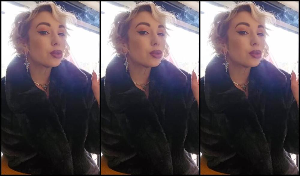 Queen Kinkerbell Nicknamed Kinkerbell23 Onlyfans Power Smoking Before I Head Out For The Day This Short Clip Was From A Recent K