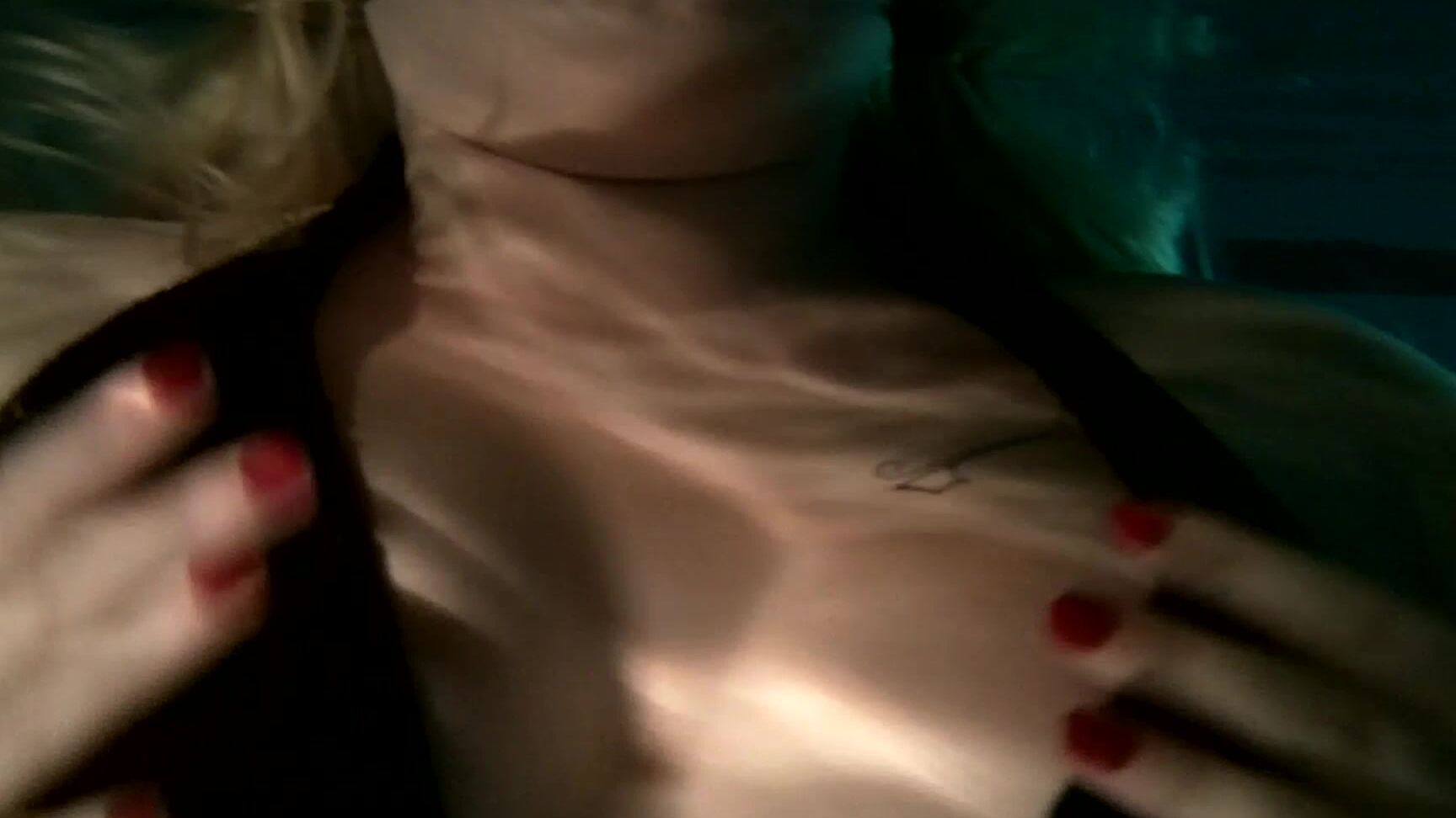 Aliceskary Tits Feet Underwater Play