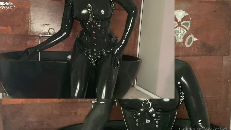 Mfetilicious Another Video With The Complete Black Outfit I Wore On Friday Evening At The Bea Miersch S