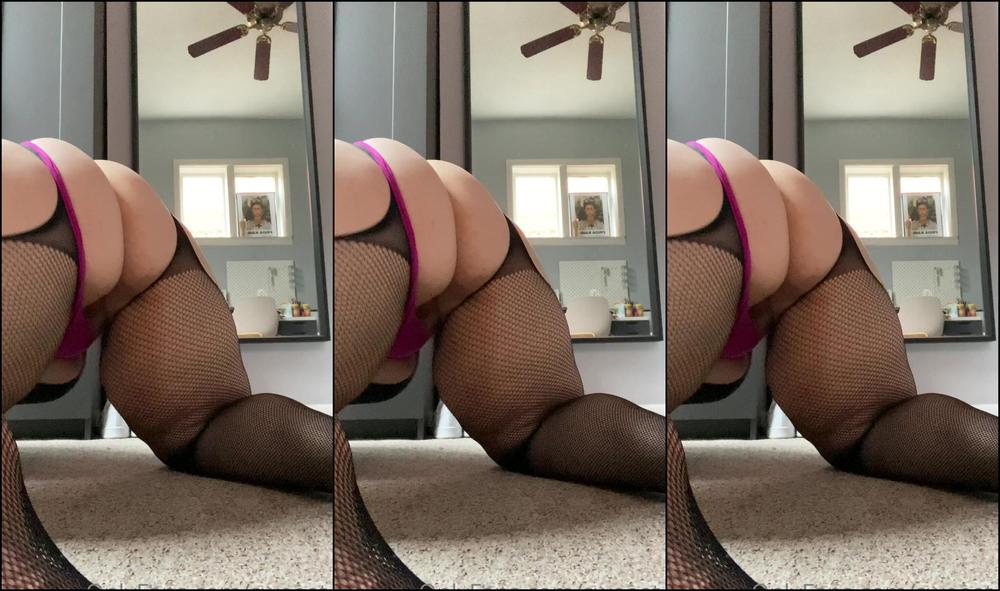 Sweeet V 2060570933 03 21 2021 Good Morning Who S Face Can I Smother With My Ass