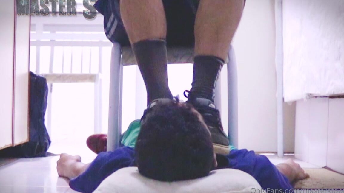 Brfootmodel 832139592 09 04 2020 Home Office Part 1 Masters Cashmaster Superfeet Brazilianfeet Feetfetish Shoes Socks Dirtysocks Footslave Slave Licker Footstool