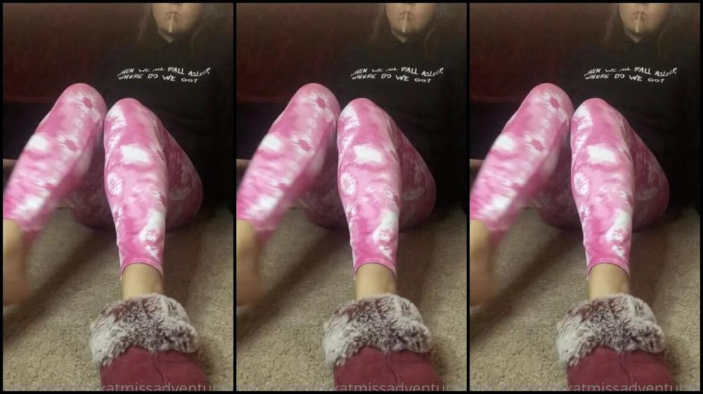 Adventuretoeskat Nicknamed Missadventuretoeskat Onlyfans Post Workout Snack Enjoy