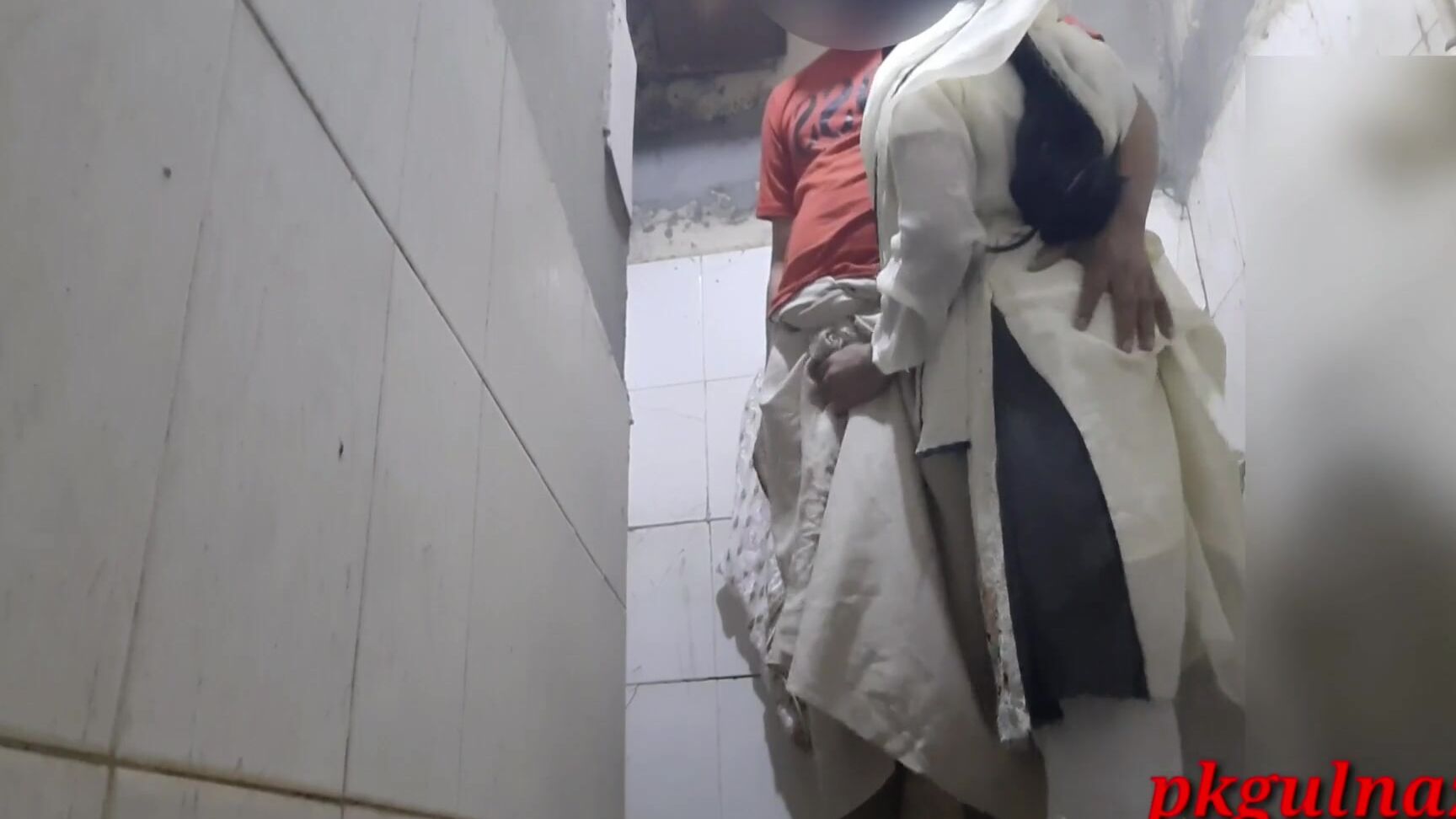 Desi Hot Girlfriend Ke Sath Masti Desi Girlfriend And Boyfriend Sex In Washroom Pkgulnaz