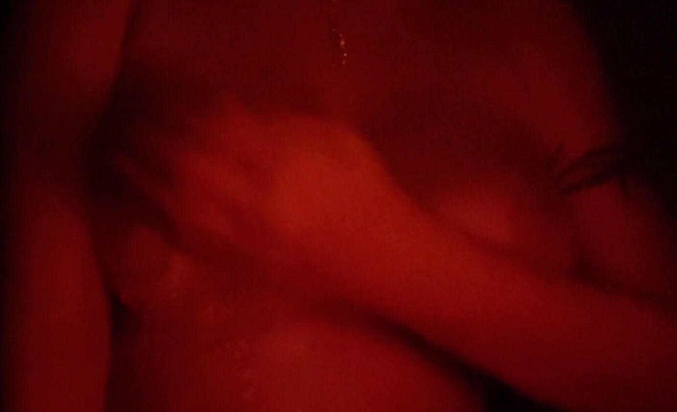 "Stormi Winters" milf, toys, bathtub fetish, bubbles, kink BUBBLE BATH AND TEST OUT MY BANANA TOY manyvids