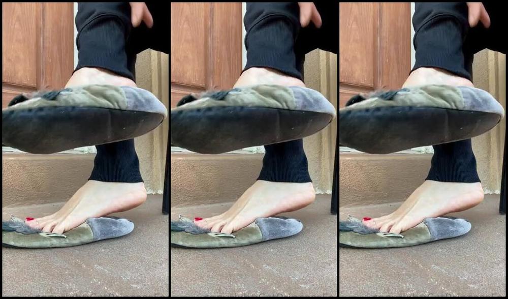 Catprincessfeet Onlyfans Warm Slipper Dangle And Soles N Feet Show