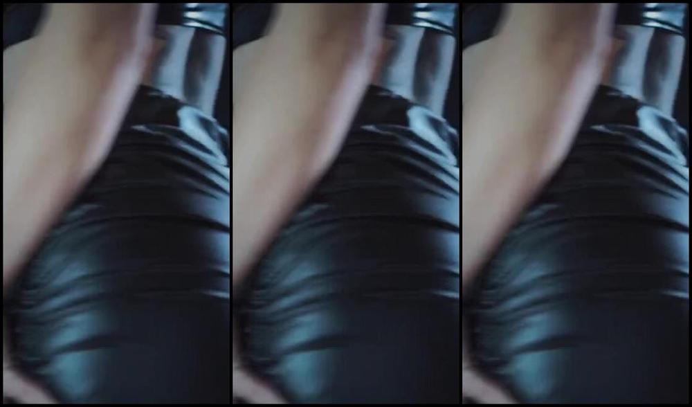 Herrin Lena Nicknamed Herrinlena666 Onlyfans Wie Sehr Wrdest Du Es Genieen Im Besitz Eines Paars Meiner Verschwitzten Strmpfe Zu Sein Den