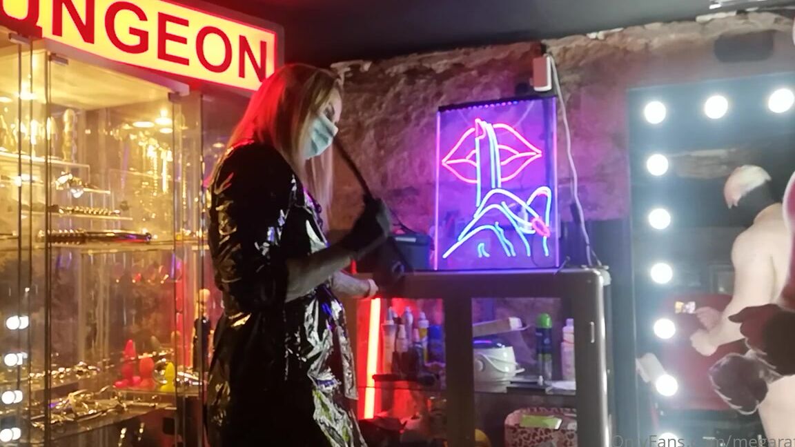 Megarafurie First Time Hand Tawsing To Serve Mistress Megara You