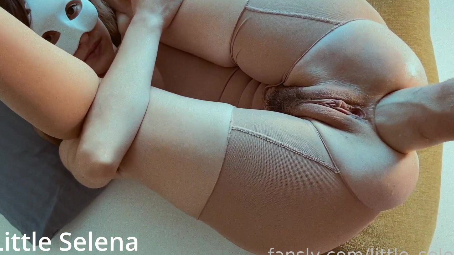 little_selena 2022-12-11 21-31 Fansly