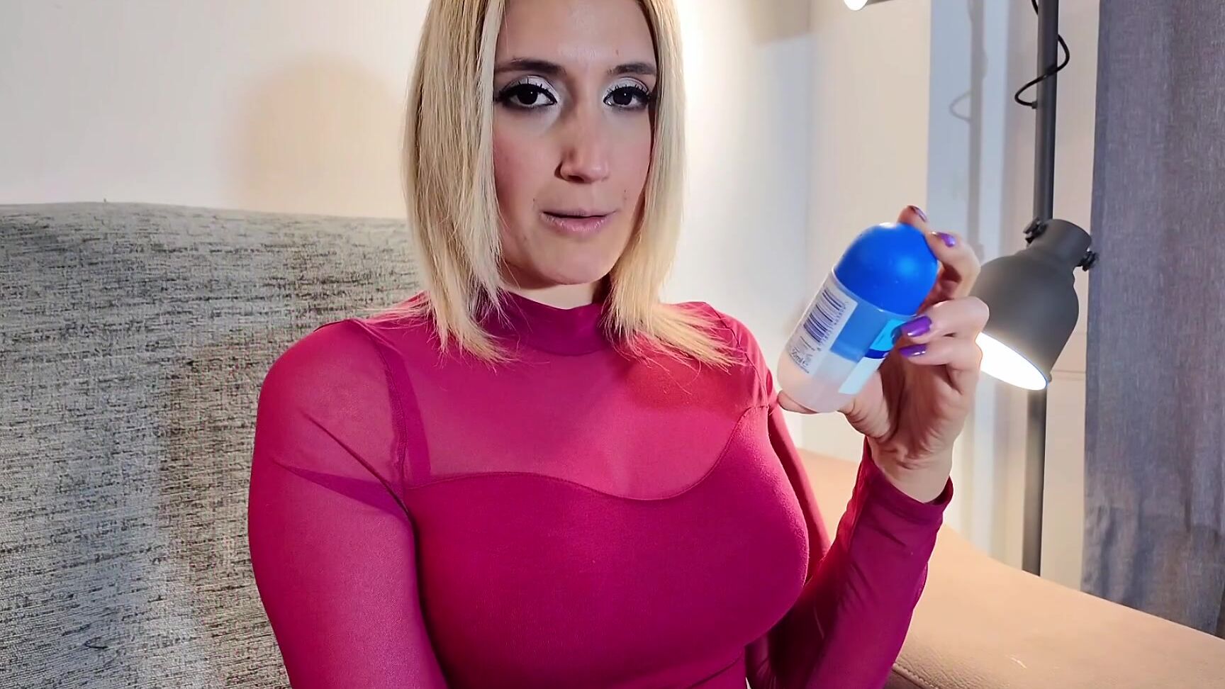 Yasminramos Yasmin E Leyendo De Manera Sensual