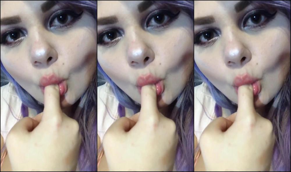 Vivica Vesper Finger And Bottle Sucking