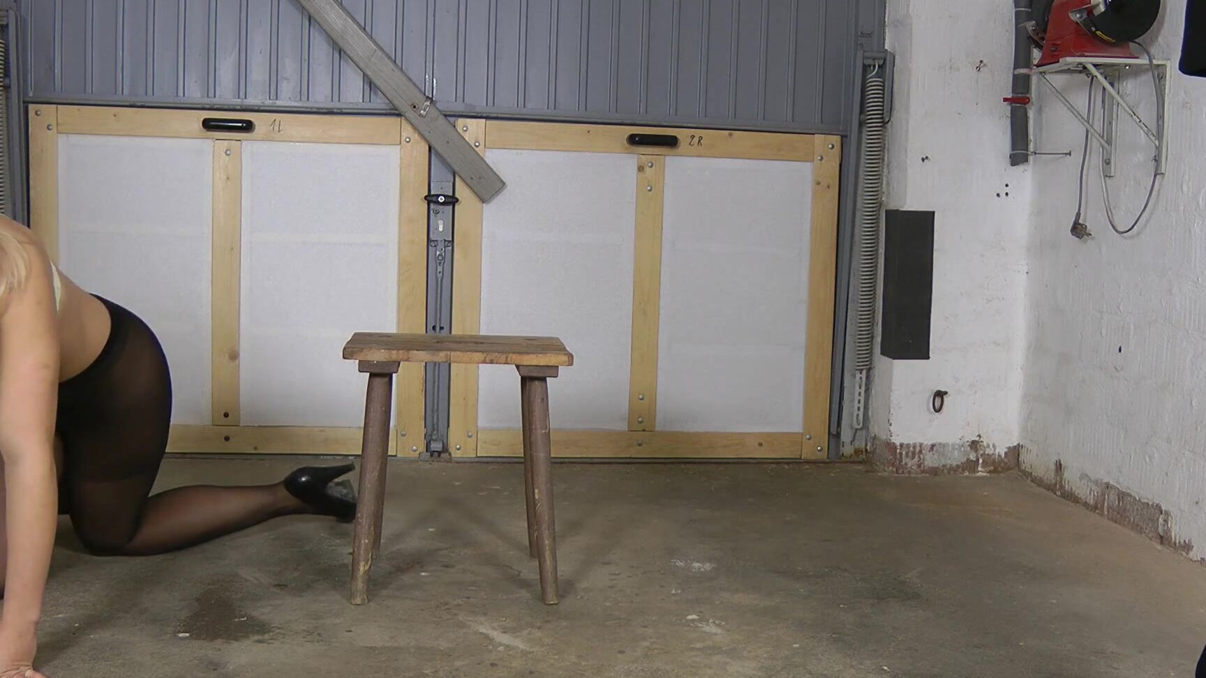 sophie 2013 10 16 blow in black pantyhose Amature Xtreme