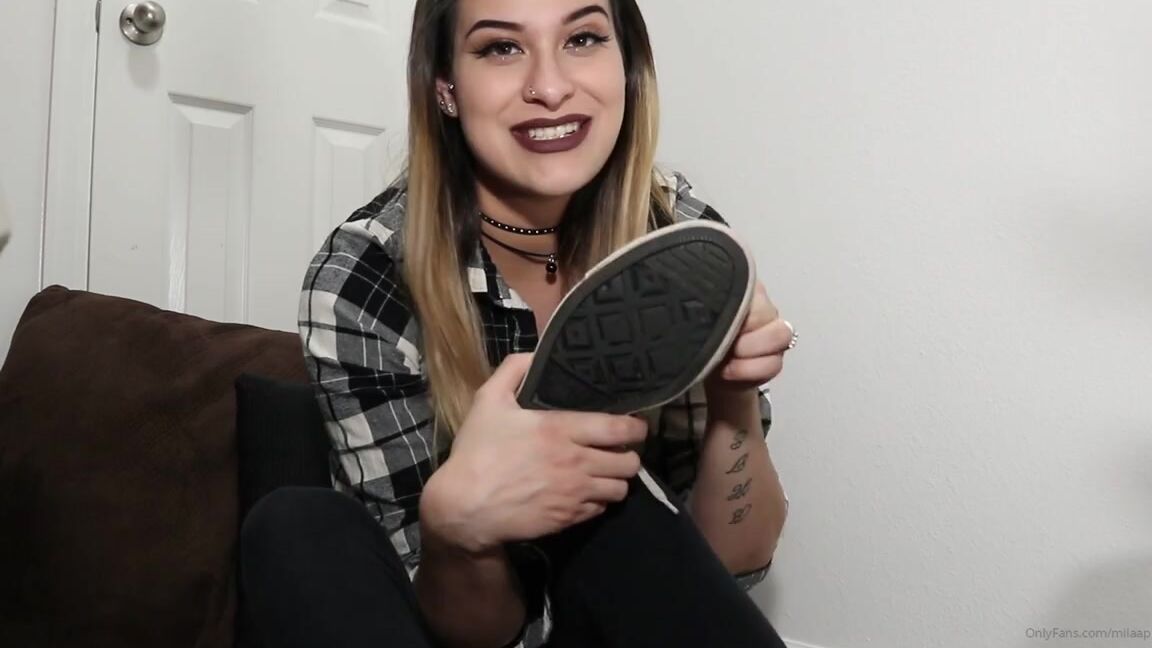 Milaap Onlyfans I Love My Stinky Feet I Ve Been Contemplating On Getting Rid Of My Converse But