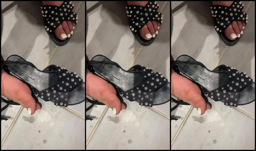 Daddy Serena Nicknamed All4Serenab Femdom 05 30 2021 Onlyfans Video You Want My Delicious Sandal Sweat All Over Your Face