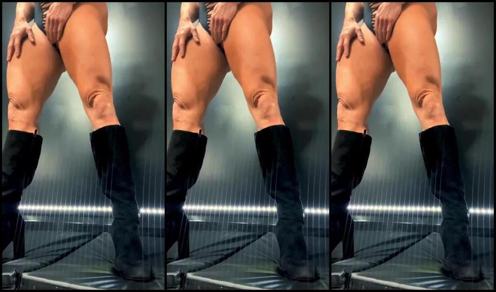 Kandy Legs Aka Kandylegsxxx Onlyfans Who Wants Some Halloween Kandy W