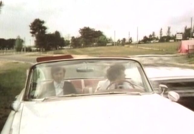 "Richard Darbois, Yves Collignon, Martine Grimaud, Chantal Fourquet, Anne Vareze, Eva Khris, Pamela Stanford, Ellen Earl, Sylvia Bourdon, Catherine Castel, Emmanuelle Pareze, Michel Vocoret, Charlie Schreiner, Pierre Danny, Anna Douking" Classic, Com