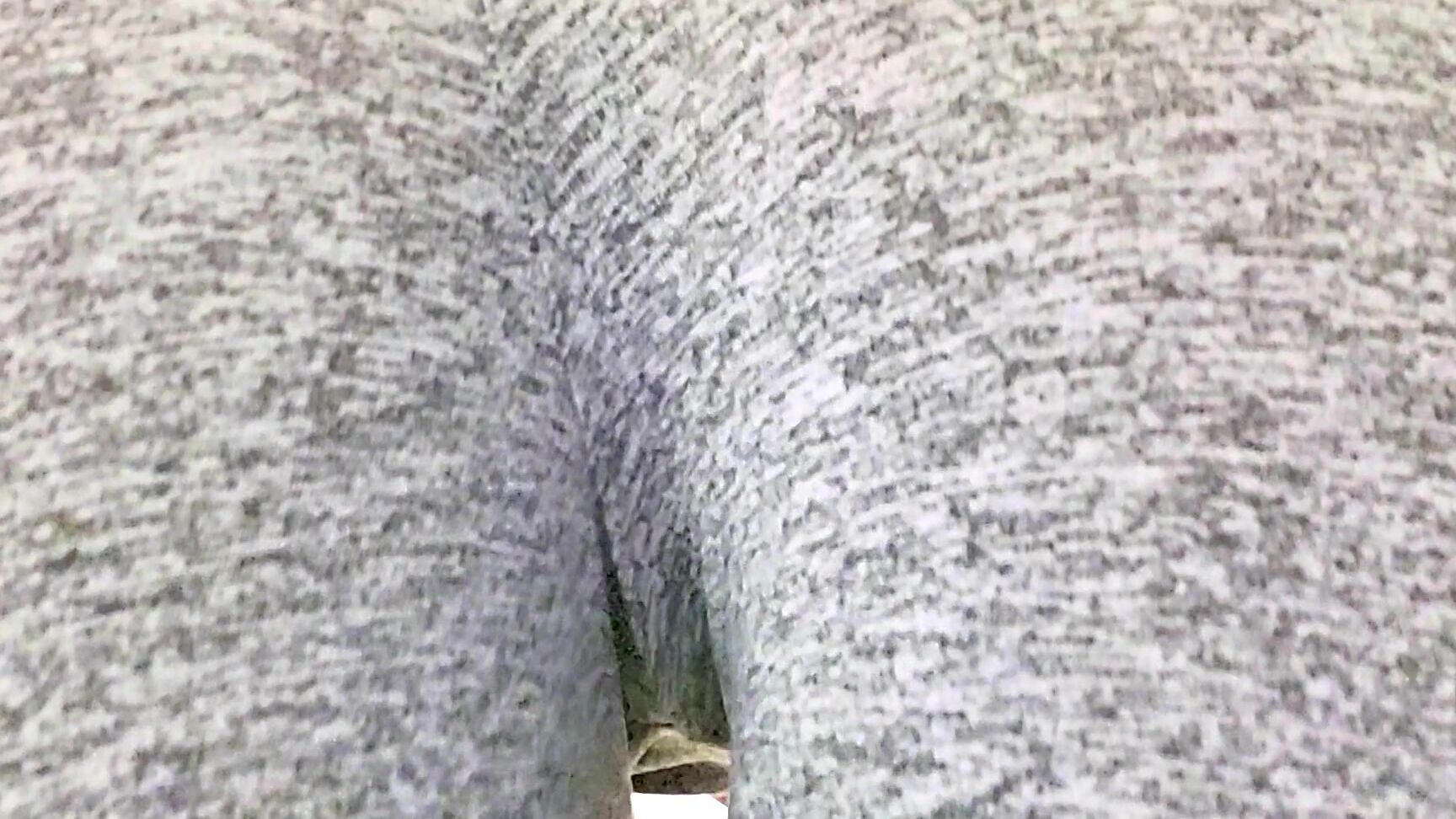 "Goddess Vanessa" ass, ass fetish, ass worship, farting, yoga pants Farts In Yoga Pants manyvids