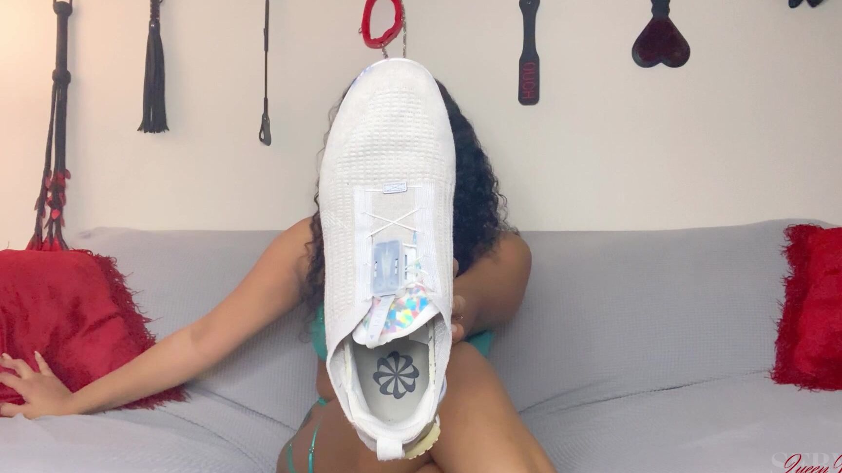 ServeQueenVee Jerk To This iWantClips