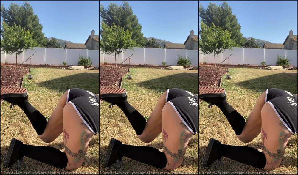 Brandybangsxxx Watch Me Workout To Look Good For You