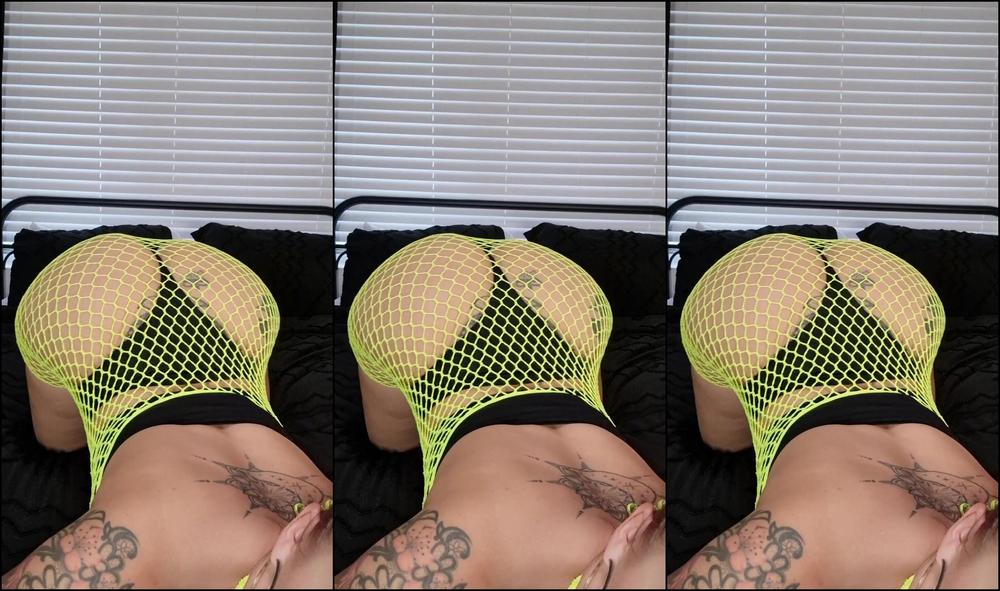 Ruby Onyx 2023-10-17_at_08-02_id_570678991506120704 Fansly