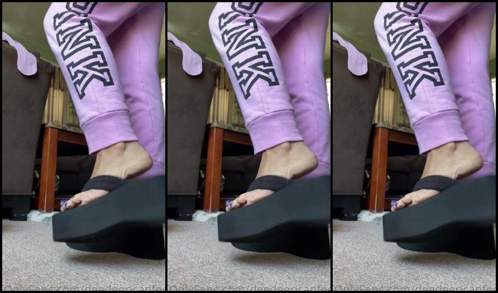 Deedeericanfeet Onlyfans As Requested Posting Two Vids Today To Catch Up These R My Famous Platforms