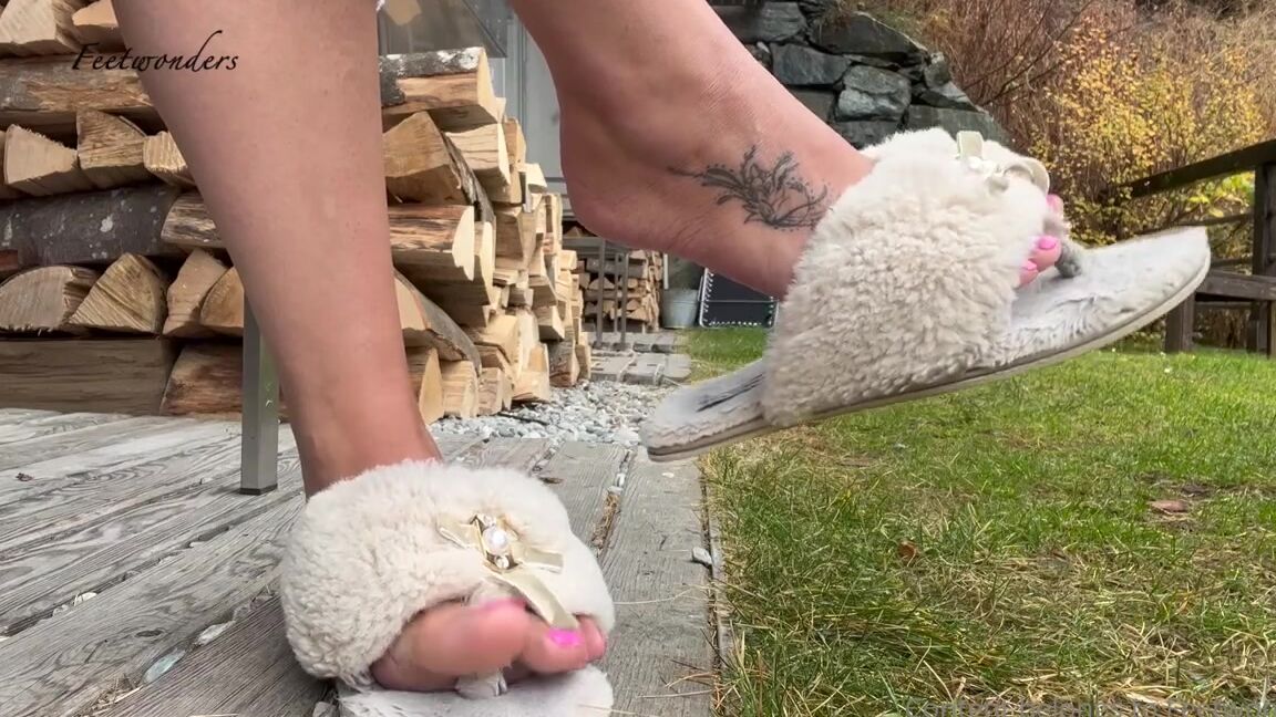 Feetwonders Onlyfans Fluffy Slippers Dangling These Are My Favourite Slippers They Are So Old And Battered But Fpp
