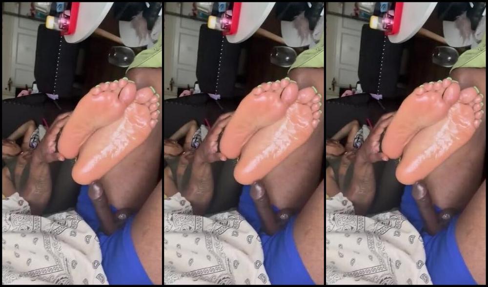The Foot Worship Legend Nicknamed Enjoyyourfetish 04 04 2024 Onlyfans Video Chocolate Sundae Feet With A Banana Split Foot Job With Devilhandsmo Finale