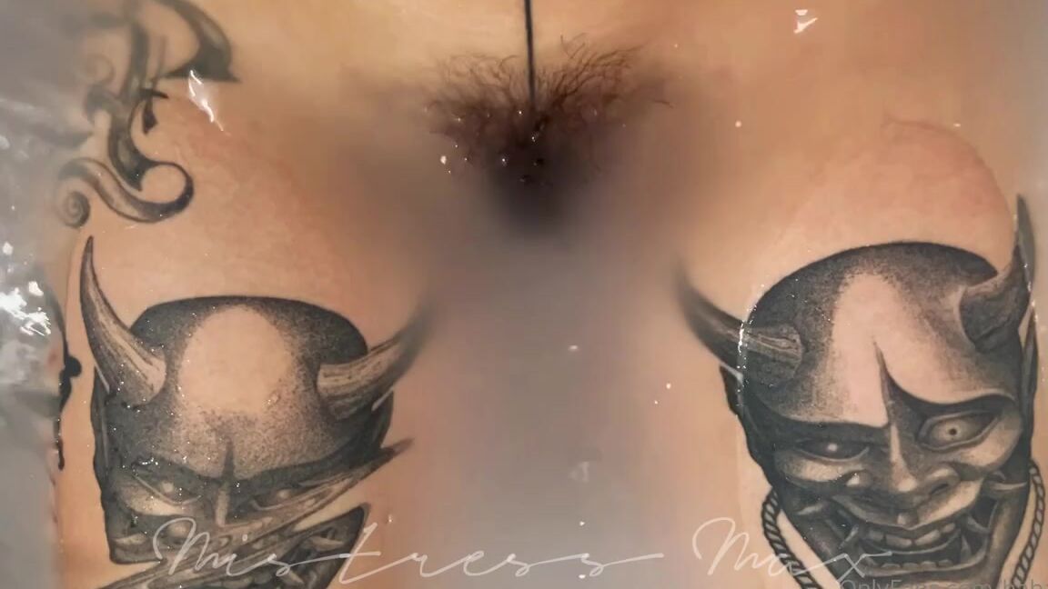 Habadomina Onlyfans Worship This Glorious Bush What Do You Think My Bath Water Tastes Like