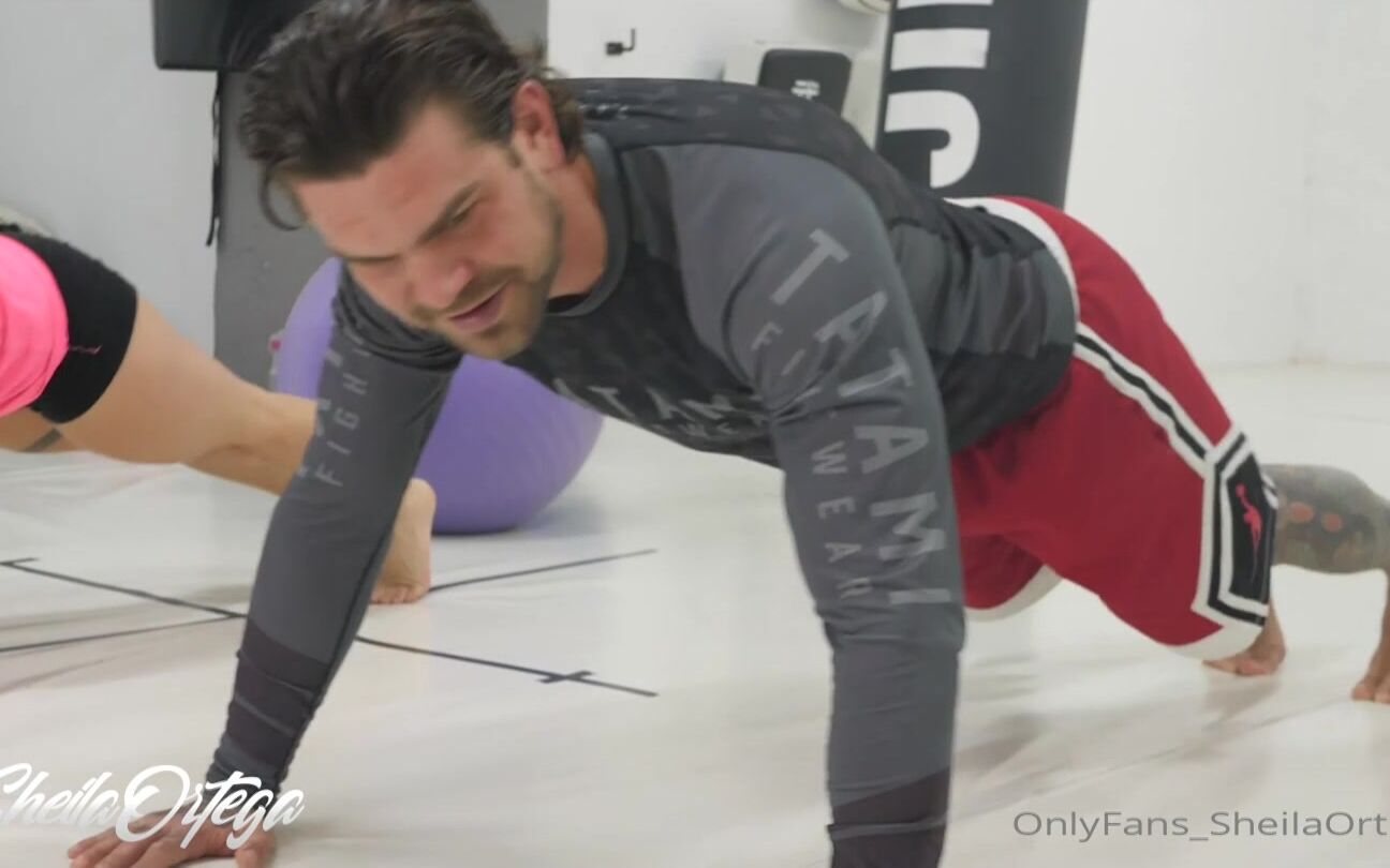 Sheilaortegaoff Soo Yummyyy Con Tanto Calentamiento Estaba Ardiendo Y Muy Muy Pffff