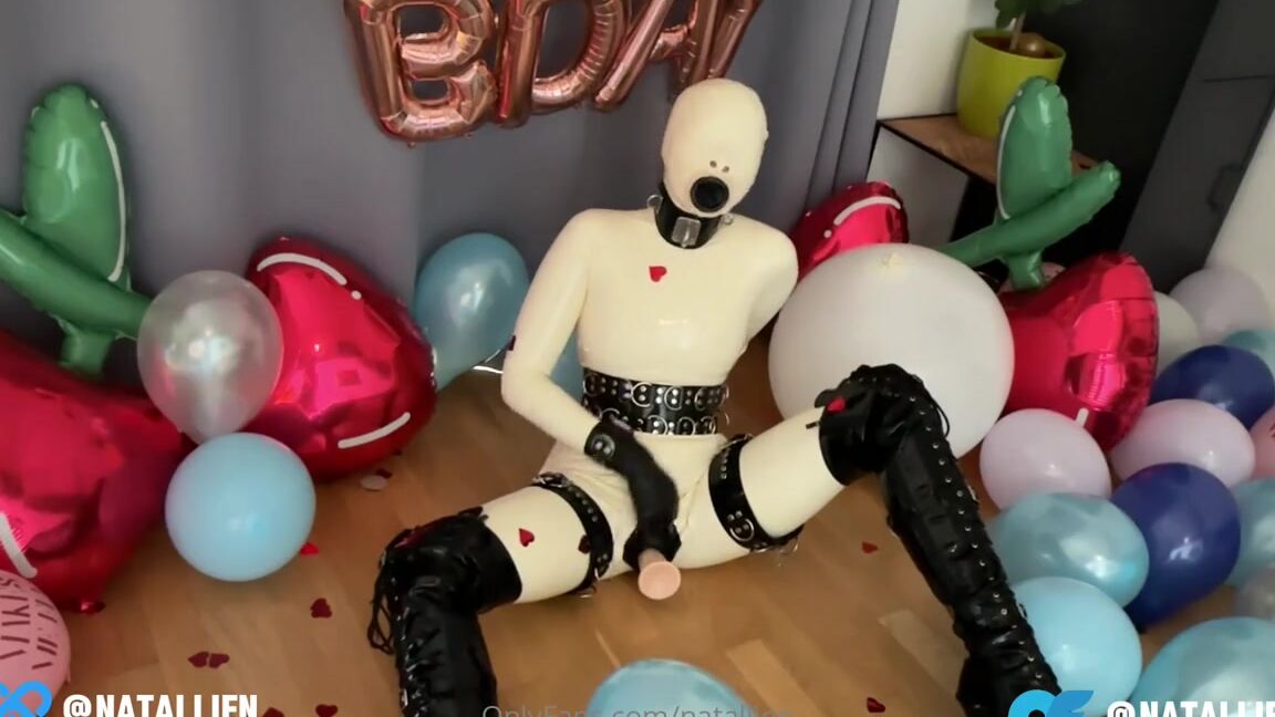 Natallie N Nicknamed Natallien Onlyfans Birthday Gift To You It S My B Day And Kinda Special Day For Me But