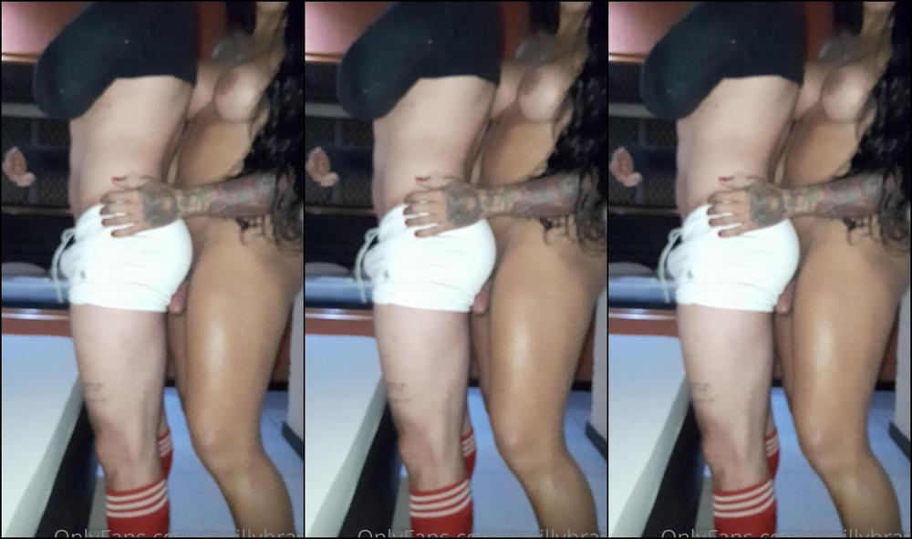 Emillybrazil 2251162993 10 19 2021 Se Voc Gosta De Levar Um Beijo Grego Gostoso E Uma Brincadeirinha Safada Na Cama