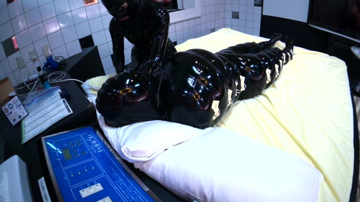 Femdom Hinako House of Bondage Black Rubber Inflatable Session SiteRip