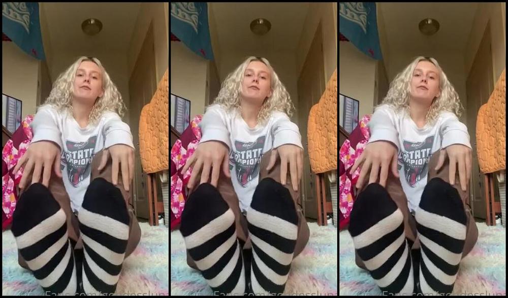 Luna Thrift Nicknamed Goddesslunat Onlyfans A Custom I Did For A Sub Foot Humiliation