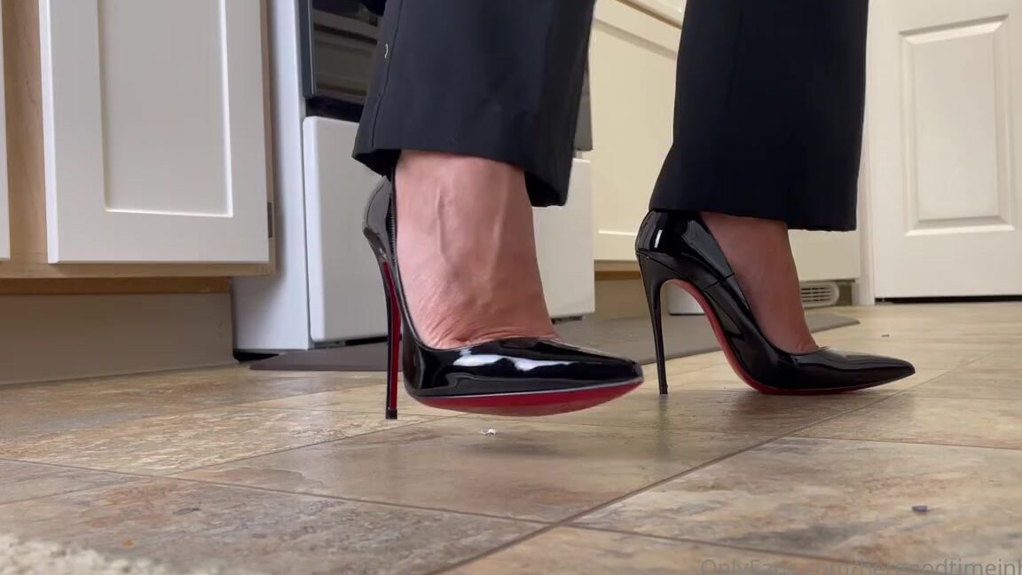 Hergoodtimeinheels Nicknamed Hergoodtimeinheels Onlyfans Video 5472