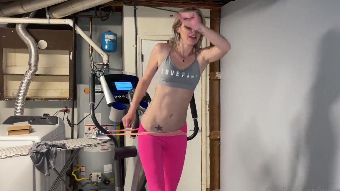 Kodyevans Onlyfans Nothing Like A Workout Wedgiei Must Say This Is A First For Me But I Definitely Would Do It Again