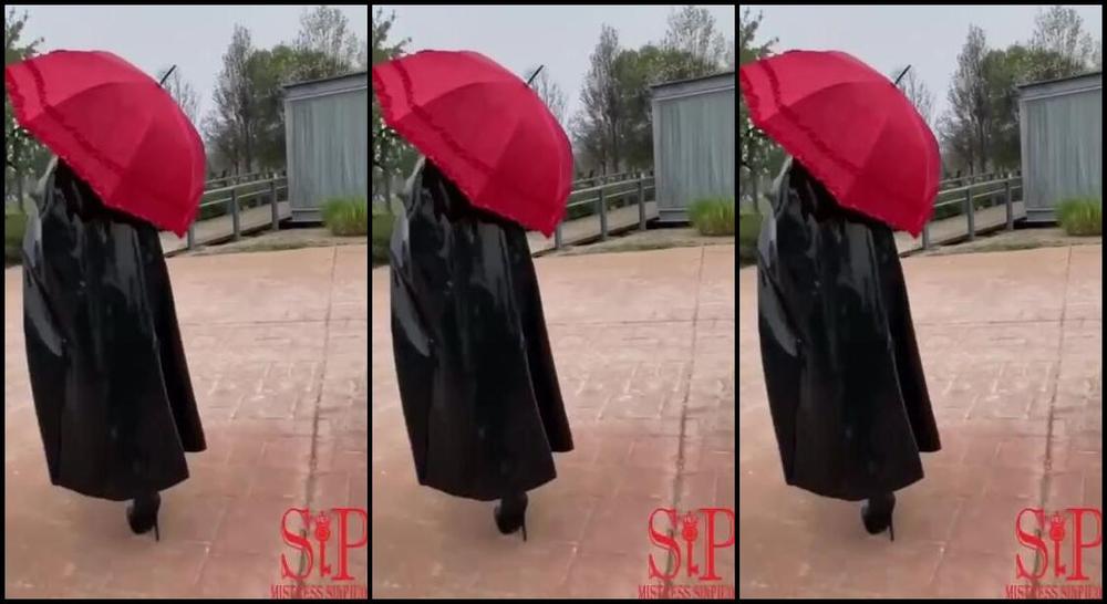 Mistress Sinpiedad Nicknamed Sinpiedad Onlyfans I Love Rainy Days In Madrid Those Days I Like To Wear My High Leather Boots And My Beautiful