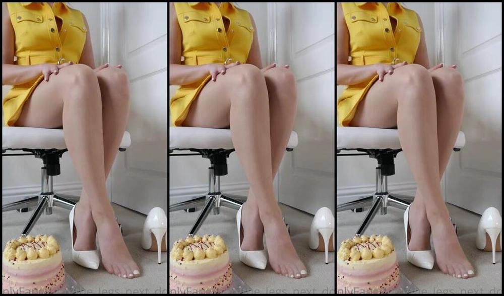 The Legs Next Door Nicknamed The Legs Next Door Onlyfans A Final Big Thank You For All The Love For My Second Anniversary Here On Only Fans I Even Seem