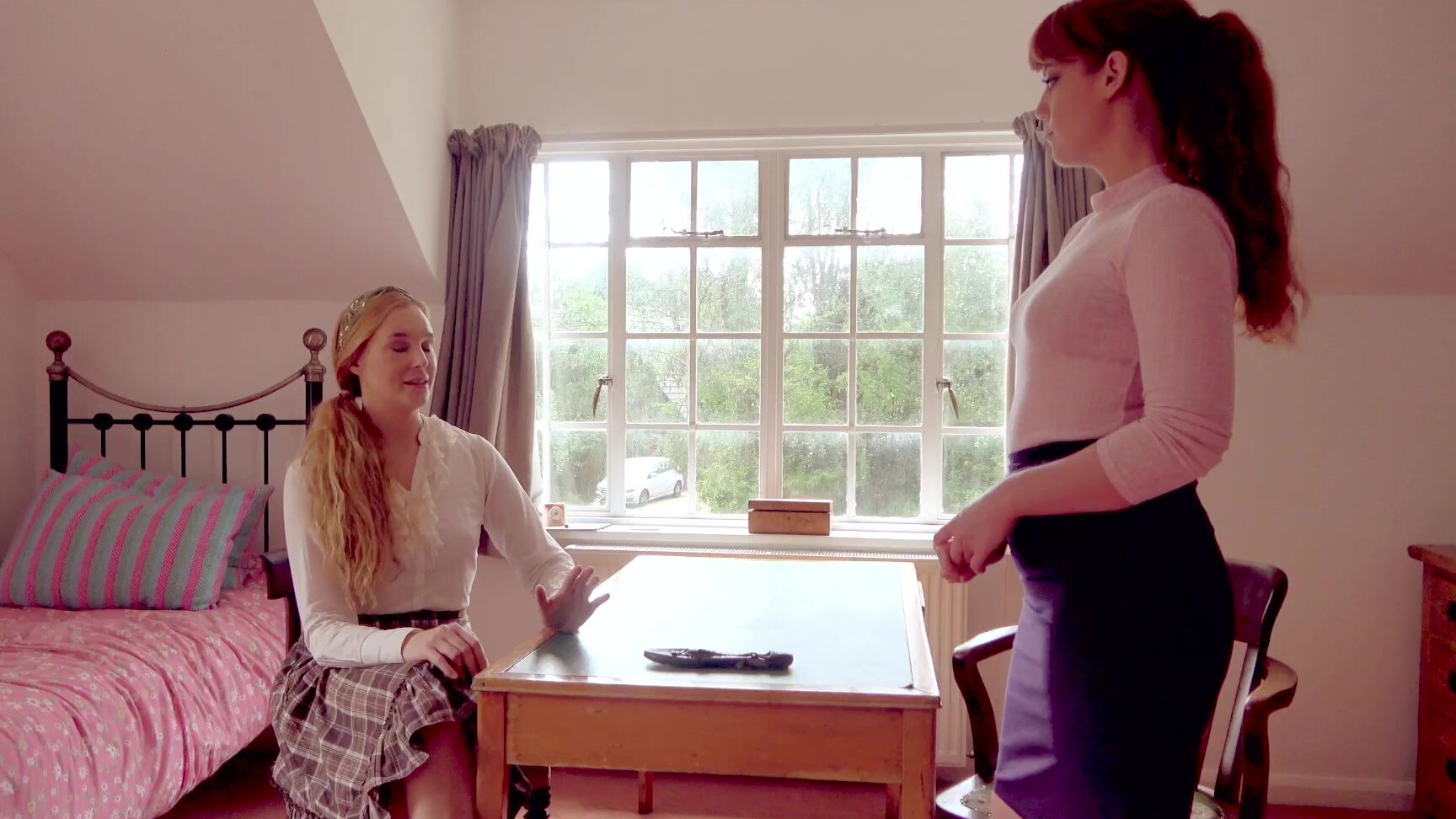 Ariel Anderssen, Amelia Jane Rutherford, Zoe Page, Spanking F F, Full HD AA The Slipper On The Bare Clips4Sale