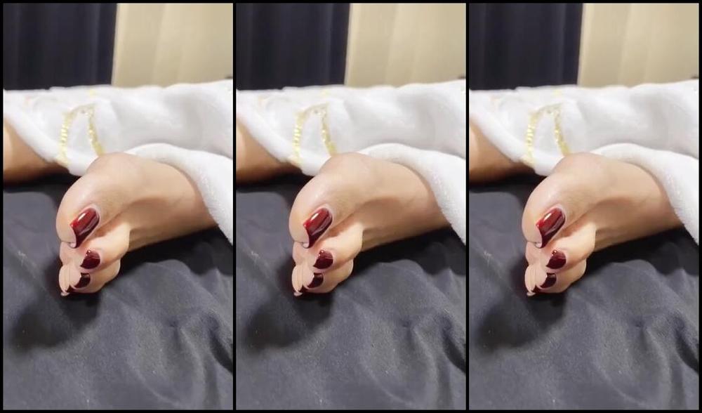 Miichannel R Nicknamed Miichannel R Onlyfans Invade A Sleeping Womans Bed