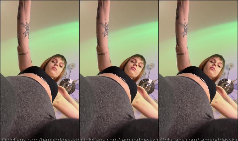 Femgoddesskira Mommy Wants You To Lick Her Ass