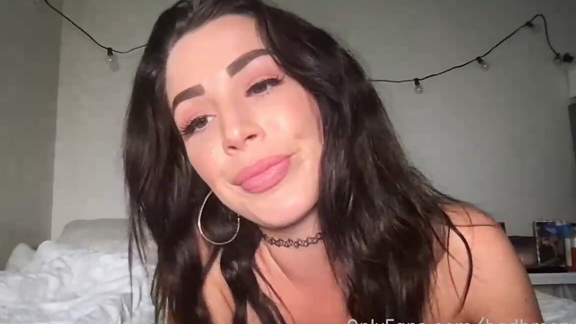 badbreezybri-15-05-2021-2110404140-stream-started-at-05-15-2021-10-22-pm-if-you-like-it-make-sure-to-like-comment-and-tip