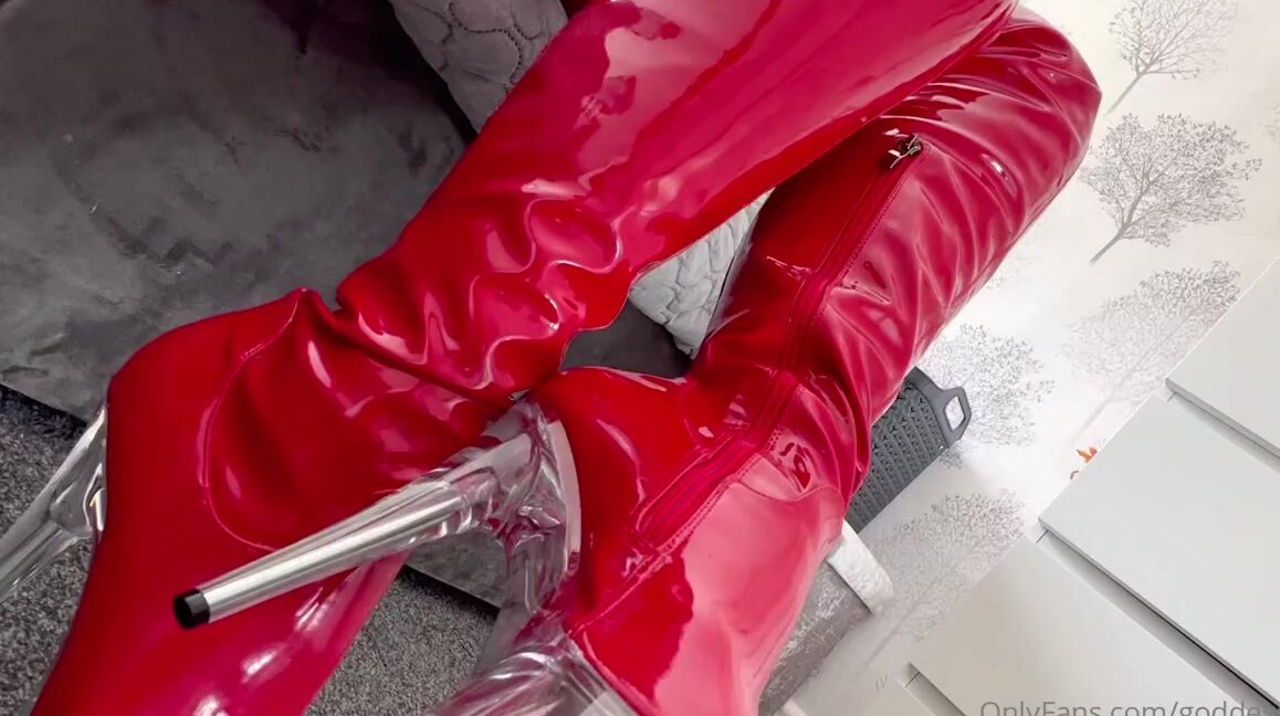 Miss Evie Lock Nicknamed Missevielock Onlyfans You Are On Your Knees Gazing Up At My Hot Red Shiny Boots