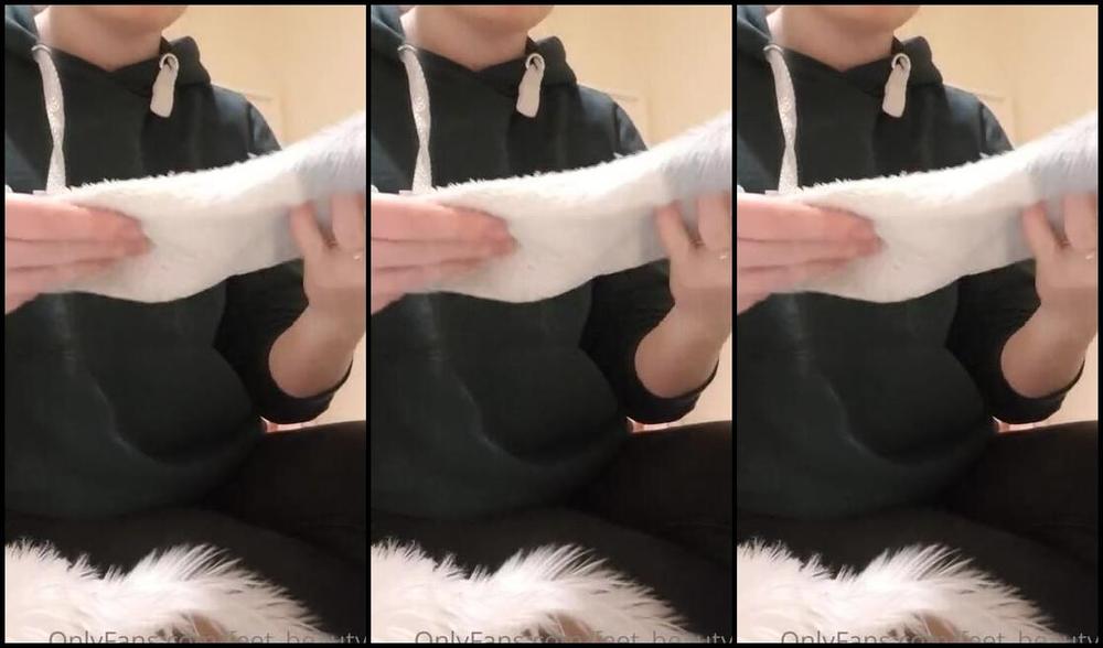 Feet Beautyx Nicknamed Feet Beautyx 03 06 2021 Onlyfans Video Hope You Like Belts Because This One Is About To Mark Your Ass For Being A