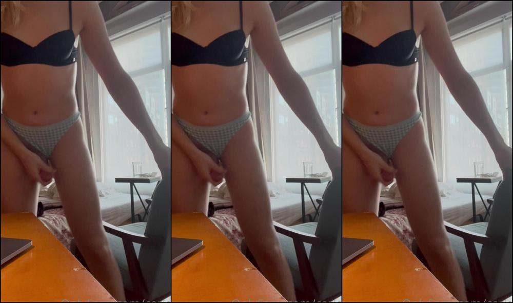 Cariek 2720303202 12 19 2022 Happy Monday