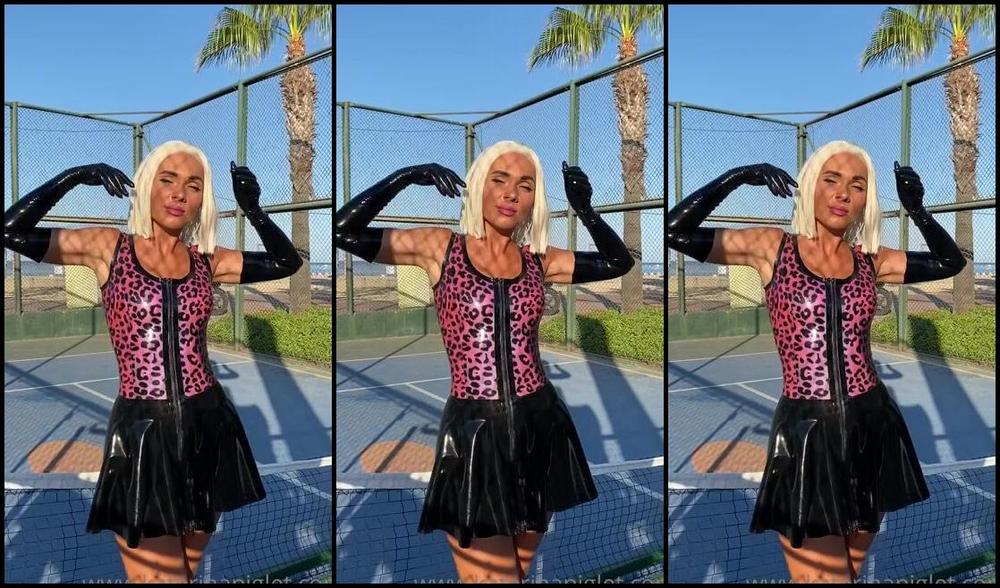 Katerina Piglet Nicknamed Katerinapiglet Femdom 10 20 2021 Onlyfans Video Are We Going To Play Tennis Early Sunny Morning