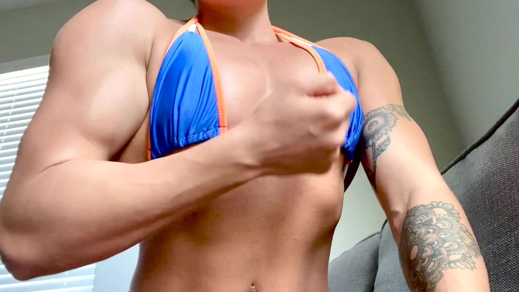 Lexa Stahl 2078573191 04 09 2021 Feeling Cute Which Clip Is Your Favorite 1 4