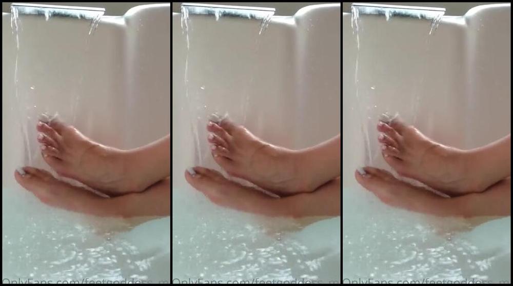 Goddess Mel Nicknamed Feetgoddess Mel Onlyfans Want To Join Me In This Jacuzzi I M Gonna Tease You Until You Get In