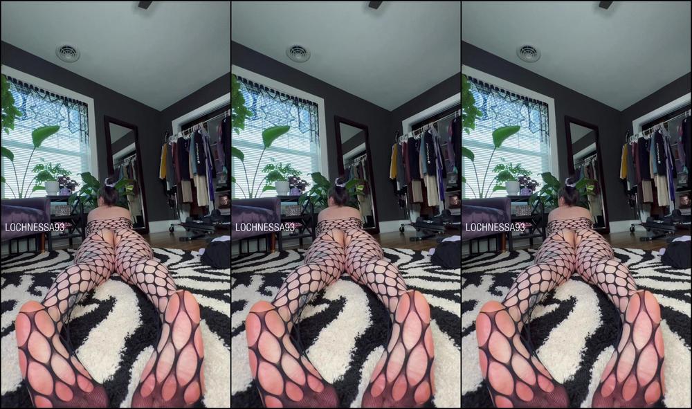 Lochnessa93 3284838874 08 27 2024 Bent Over And Showing Off For You Twerking And Queefs