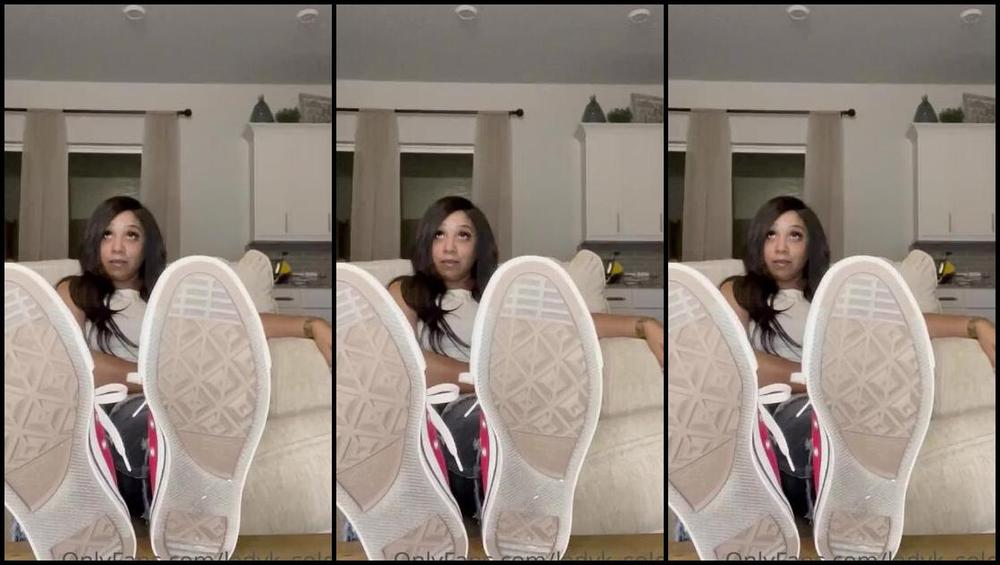 Ladyk Soles Nicknamed Ladyk Soles Onlyfans Converse Strip For Footboy