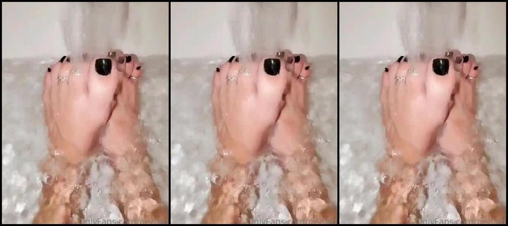 Mssjada Nicknamed Mssjada Onlyfans Soaking In A Salt Bath Thinking About What Kind Of Content To Make Next I Need Some Bath Bombs