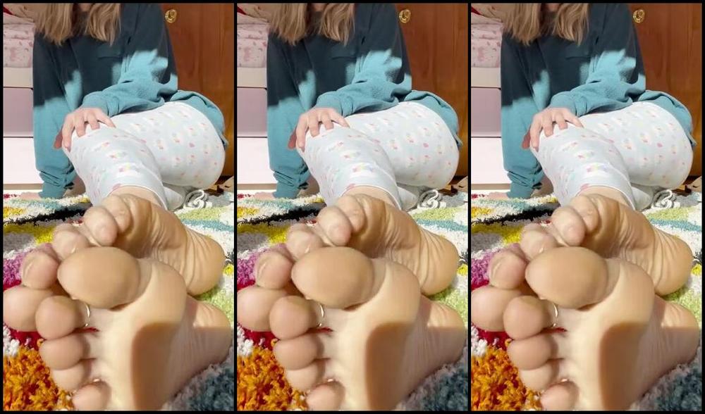 Nina Aka Fityoginina Onlyfans Enjoy A Foot Tease In The Morning Light My Soles Look So Damn Good